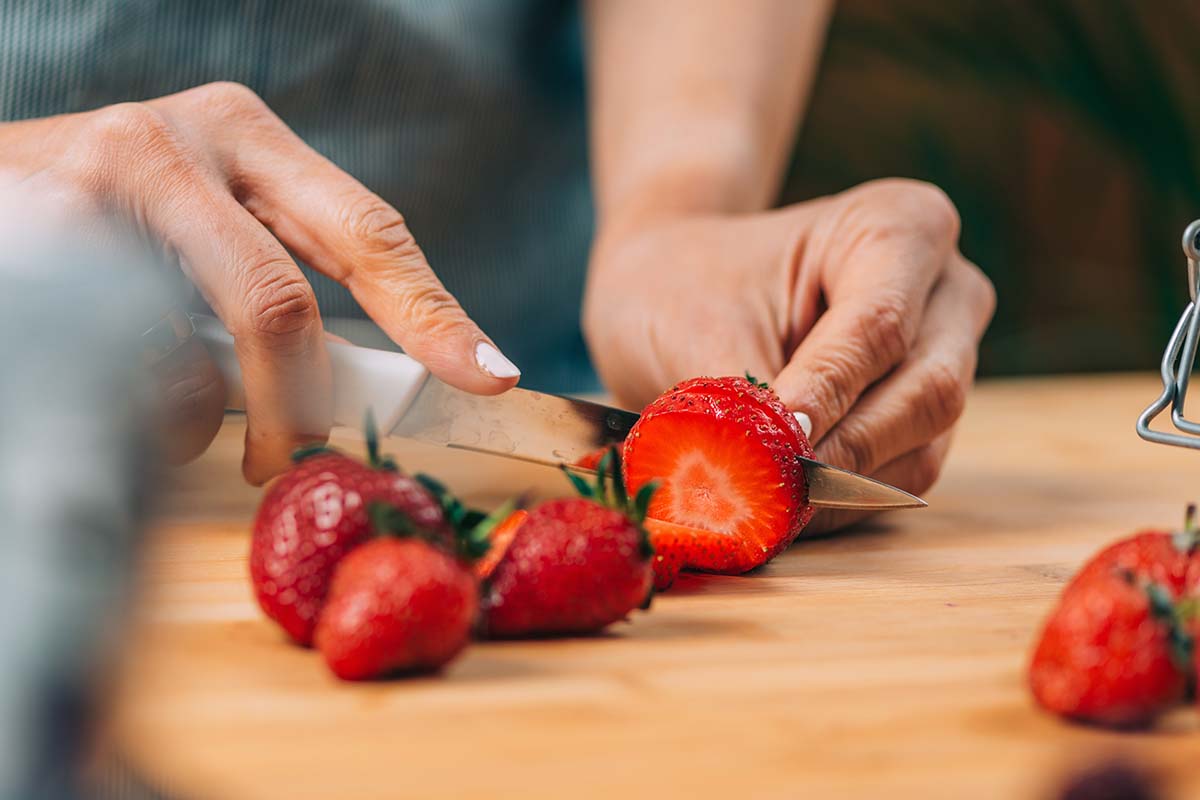 Paso a paso batido de espinacas fresas y pepino ingredientes