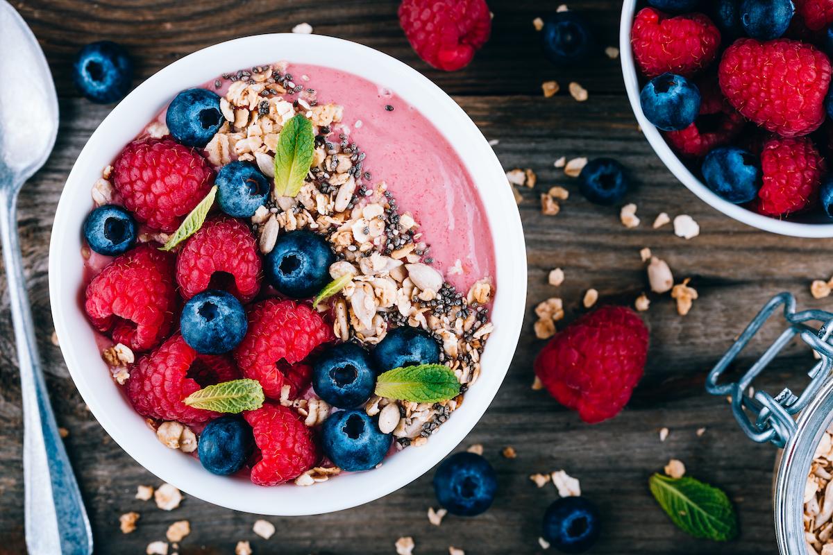 Smoothie bowl frutos rojos